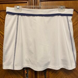 Pickleball or a tennis skort.   White with Navy trim.  Very little wear.
